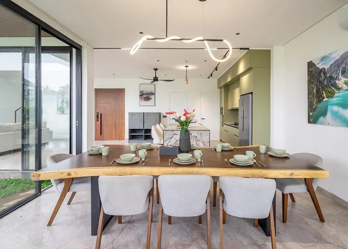 Velora - Grand Retreat With Pool & Rice Field Views Villa *